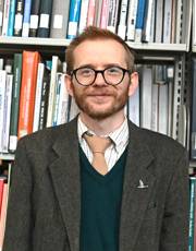 dillon knackstedt headshot